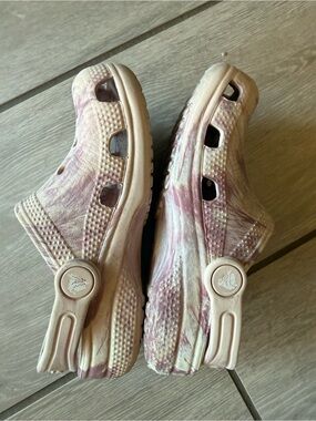 CROCS Kids Tie-Dye Pink & Cream Classic Clog